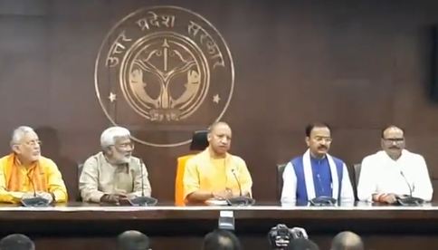 दूसरे कार्यकाल के पहले बड़े फैसले में सीएम योगी आदित्यनाथ ने यूपी की मुफ्त राशन योजना को 3 महीने बढ़ाया up-cabinet-decision