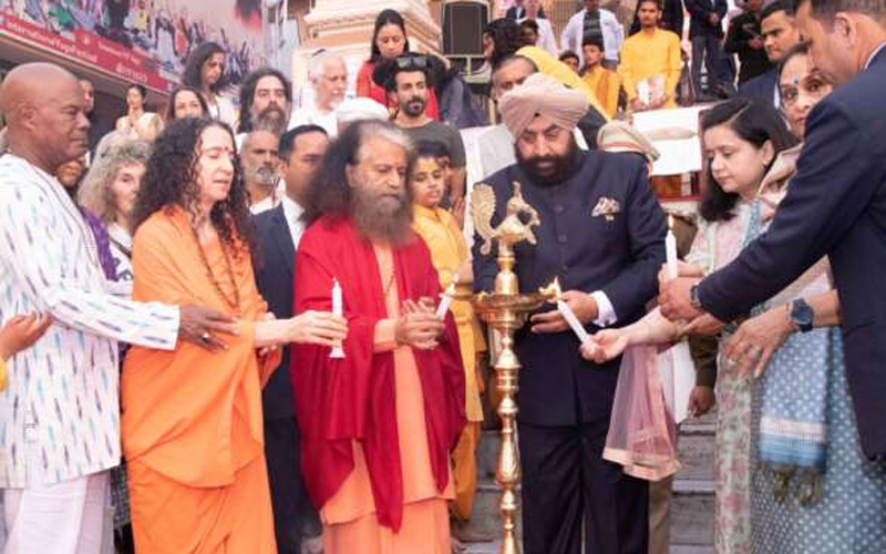 राज्यपाल लेफ्टिनेंट जनरल गुरमीत सिंह (से नि) ने योग महोत्सव-2023 का किया शुभारंभ