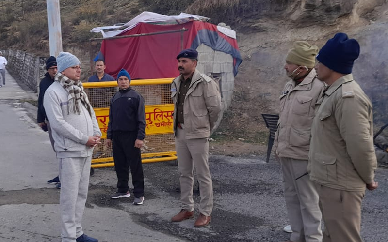 सीएम धामी सुबह की मॉर्निंग वॉक पर अपने चिर परिचित अंदाज में निकले…..