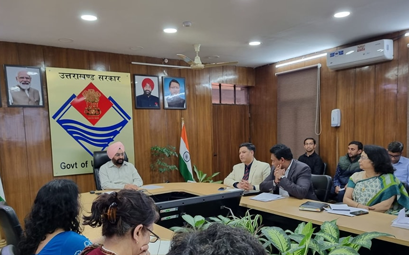 मुख्य सचिव डॉ. एस.एस. संधु ने आज सचिवालय में बैठक ली