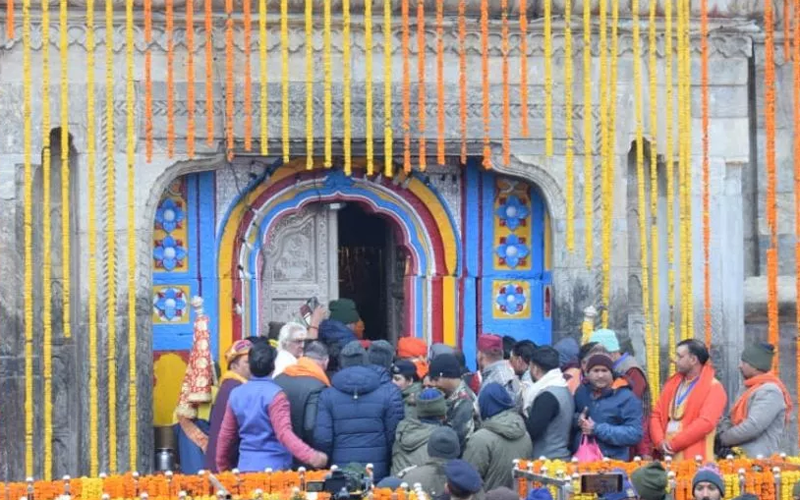 केदारनाथ में कुछ दिन बिगड़ा रहेगा मौसम का मिजाज, पंजीकरण पर 15 मई तक लगाई रोक