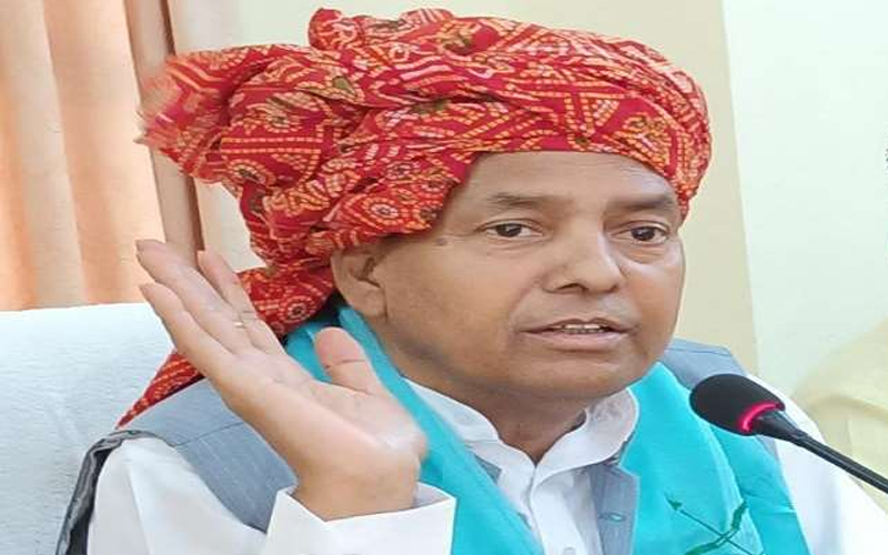 मुख्यमंत्री धामी ने कैबिनेट मंत्री चंदन राम दास के आकस्मिक निधन पर शोक व्यक्त किया