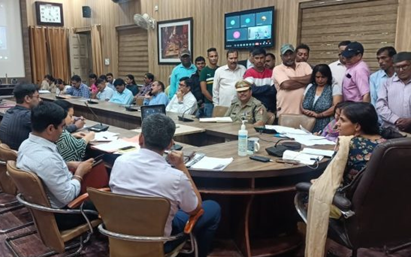 जिलाधिकारी सोनिका की अध्यक्षता में जन सुनवाई कार्यक्रम का आयोजन हुआ