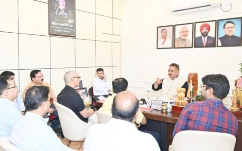 कैबिनेट मंत्री गणेश जोशी ने पेयजल अधिकारियों को दिए ये निर्देश