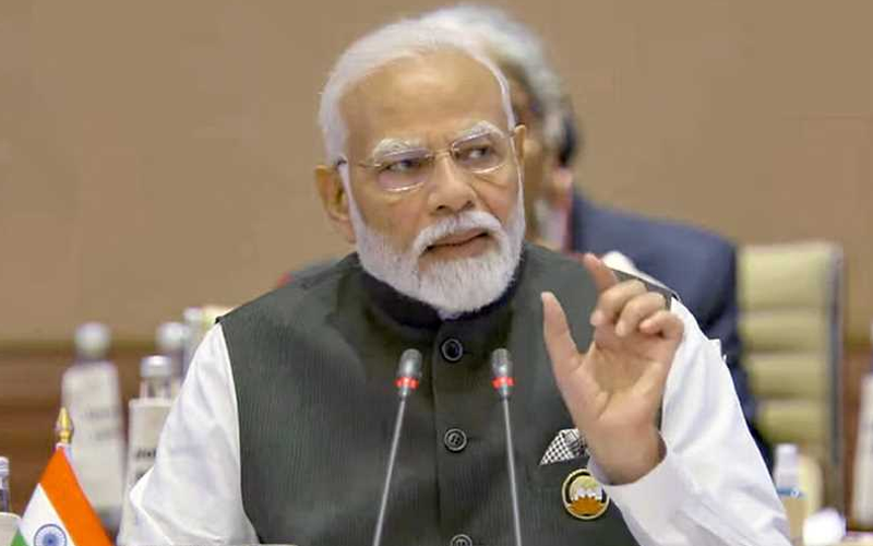 भारत के संविधान में संशोधन पर छिड़ी बहस पर प्रधानमंत्री मोदी ने विराम लगा दिया