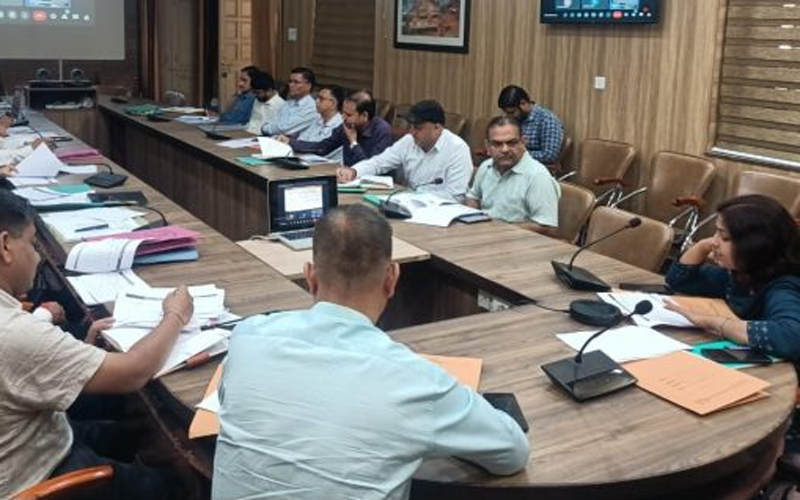 मुख्य विकास अधिकारी झरना कमठान ने पेयजल और जल संस्थान अधिकारियों को दिए ये जरूरी निर्देश
