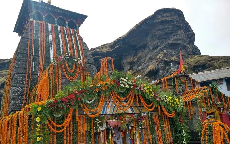 शीतकाल के लिए बंद हुए तृतीय केदार तुंगनाथ मंदिर के कपाट