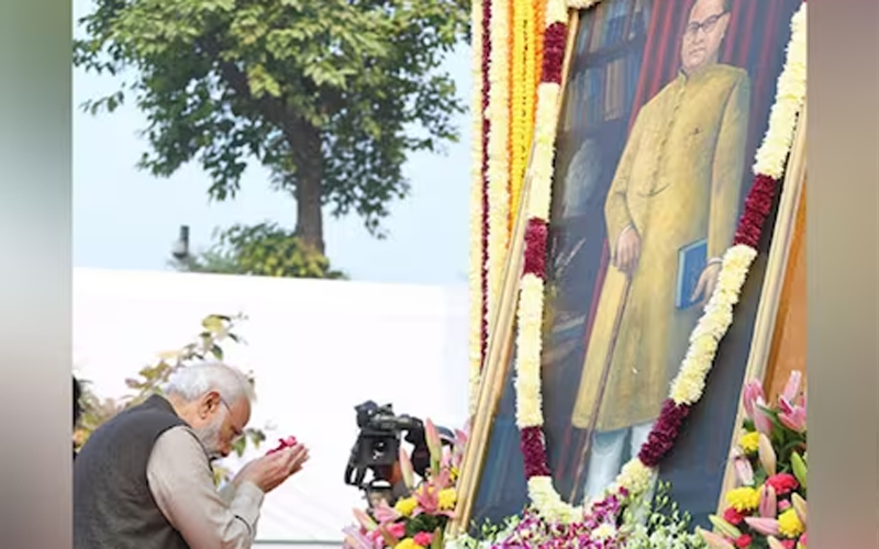 प्रधानमंत्री मोदी समेत बड़े नेताओं ने दी बाबा साहेब को श्रद्धांजलि