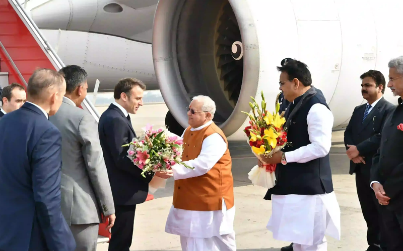 फ्रांस के राष्ट्रपति इमैनुएल मैक्रों पहुंचे जयपुर