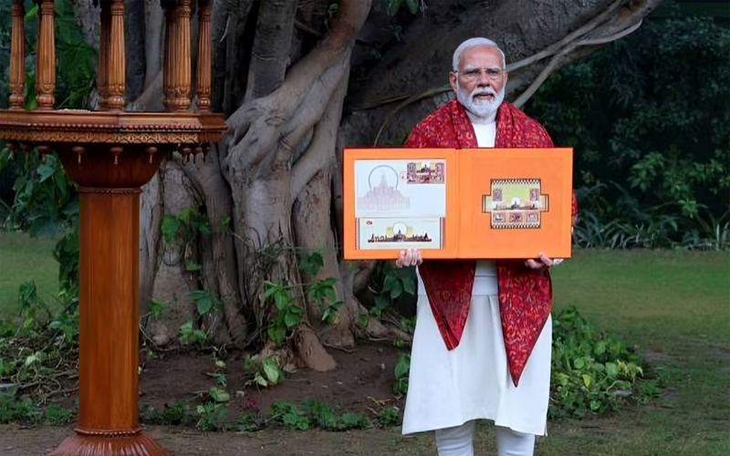 पीएम मोदी ने डाक टिकट जारी किया