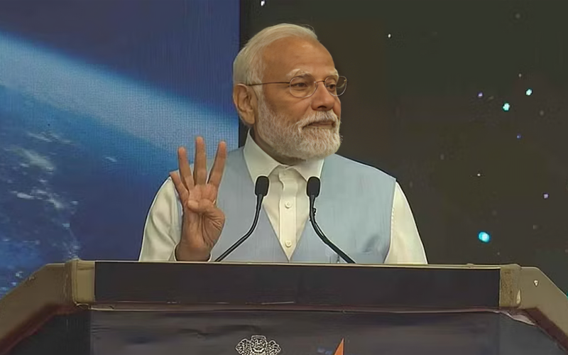 PM ने ली इसरो के VSSC में मिशन गगनयान की जानकारी, 3 अंतरिक्ष परियोजनाओं का किया उद्घाटन