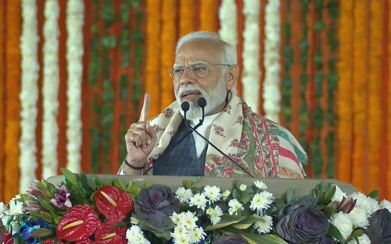 पीएम मोदी ने जम्मू-कश्मीर को दी बड़ी सौगात, 32,000 करोड़ से अधिक की विकास परियोजनाओं का उद्घाटन