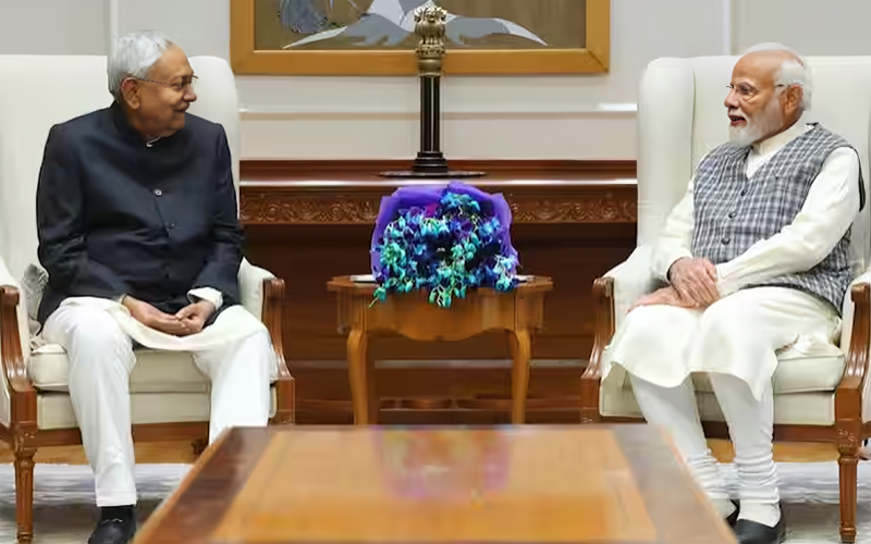 बिहार के मुख्यमंत्री नीतीश कुमार ने की पीएम मोदी से मुलाकात