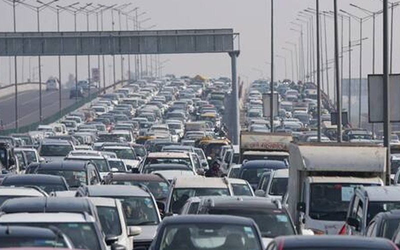 किसानों के ट्रैक्टर मार्च को देखते हुए दिल्ली के बॉर्डरों पर अलर्ट जारी