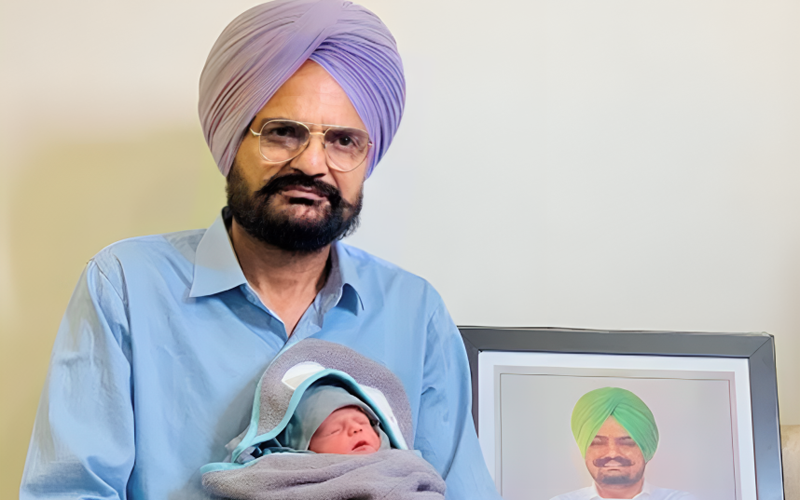 मूसेवाला के परिजनों को लीगल नोटिस